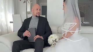 Booty Licious And Kelsi Monroe In Bride Screws A Handsome Officiant On Her Wedding Day