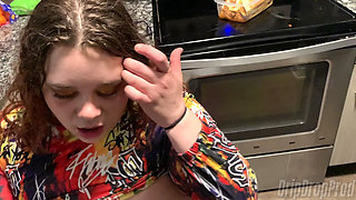 Katt Staxxx & Ahanu Reed Suck the Cum Out of Him Before Serving Him Food!!