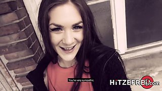 Hot fuck in the car with naughty Lullu - Hitzefrei
