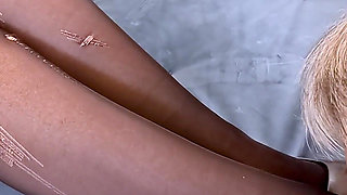 Femdom and Foot Fetish for a Cuckold From a Hot Wife with Body Writing
