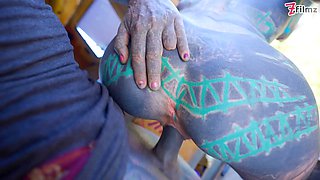 Tattooed hottie Anuskatzz has fun in the RV