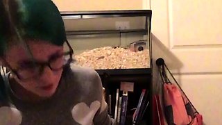 Hot amateur webcam teen masturbates for their fans