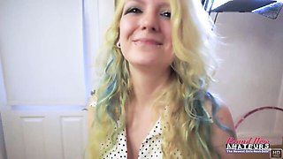 Chelsie's sucking dick sex