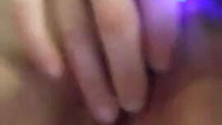 KITTY RECORDS HERSELF PLAYING W TOY FINGERING HER WET PUSSY