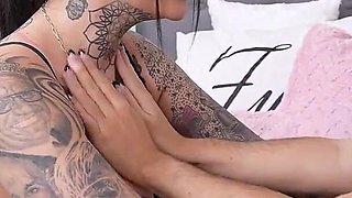 Teasing and Pleasing Leigh Raven