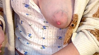 Home Cooking - Soft Natural & Milky Tits Flash