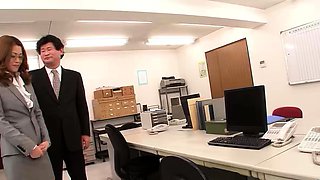 Japanese Secretary Suck old Boss Cock