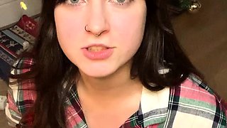 Brunette Solo Webcam Masturbation