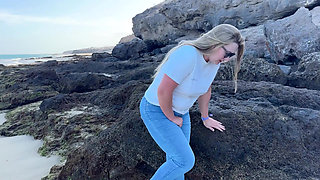 Peeing in Tight Jeans on the Beach