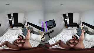 PURITYVR Hot oil massage with Lola