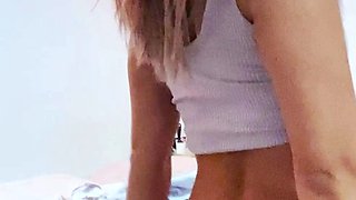 Cute amateur webcam teen girl toying pussy on webcam