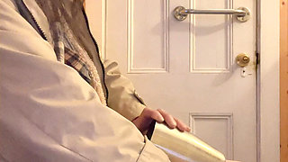 Hana Sit on Toilet Clean Her Hairy Pussy