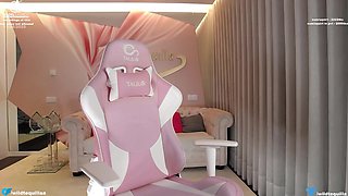 Spicy cougar exciting masturbation movie