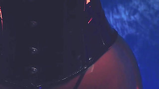 Latex Bondage and Fisting for Horny MILF in Stockings.