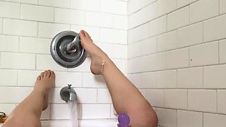 Sexy hottie Anetta Keys enjoys a solo toy masturbation