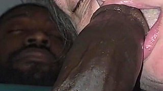 Step Mom Gives Her Favorite Step Son an Amazing Gumjob