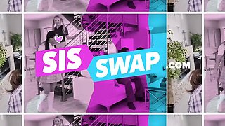 Chocolate milf in gorgeous underwear nails her nicely-shaped boss