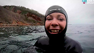 Thick 8mm Wetsuit Struggle & Sea Splash