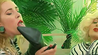 Horny Curvy Girls Fuck Sexy MILFs Lesbian Role Play in Fetish Clothing (latex and Pvc) Arya Grander