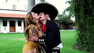 SexMex - Sara Blonde