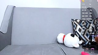 Hot amateur webcam teen masturbates for their fans