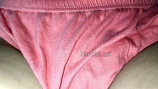 Wife Ki Bahan Ko Nahate Samaye Dekha Boli Land Khada Kar Ke Mere Chut Me Dalo Na