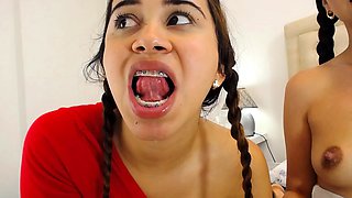 Teen brunette toys pussy and sucks dick in bath