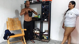 My Neighbor Comes to Work and I End up Seducing Him with My Ass and I Give Him a Delicious Blowjob and We End up Fucking