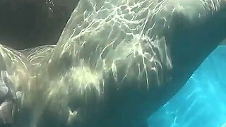 Underwater Pool Sex: Slimthick Ebony Gets Pounded by Massive BBC