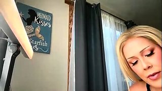 Big boobs milf masturbates with her dildo