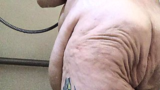 Fat Rolls Dirty Holes Nasty Auntie Got Stepnephew in the Shower