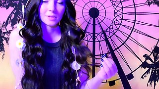 Smokin Hot Babes With A Foot Fetish